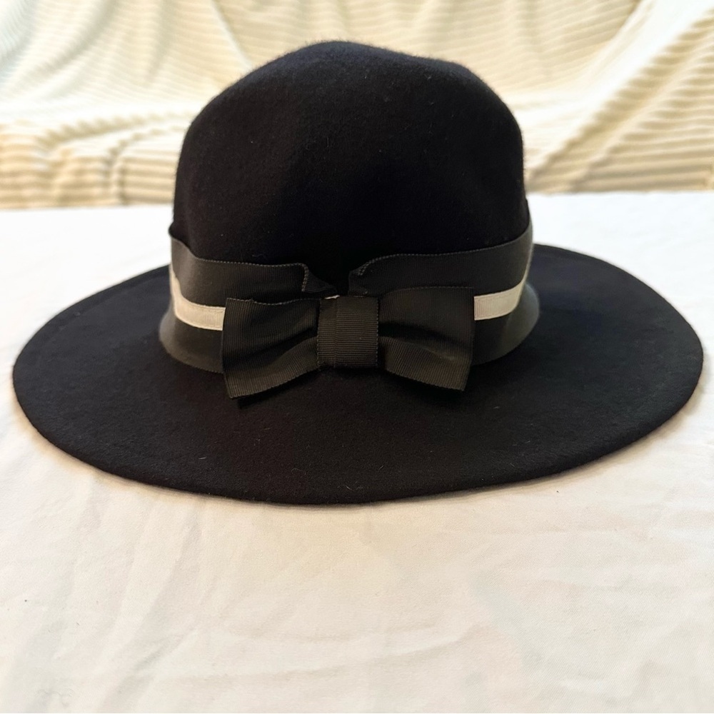 Vintage Womens Wool Hat Ribbon Bow Black Ivory- Union Made in USA